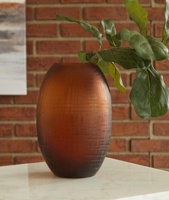 Embersen Vase